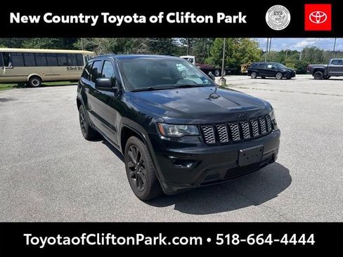 Used 2018 Jeep Grand Cherokee Altitude AWD/4WD image 1