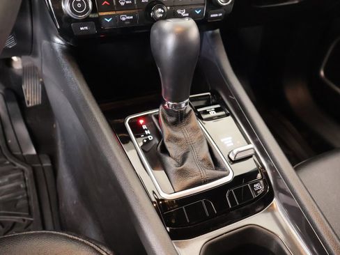 Used 2024 Jeep Compass Latitude w/ Convenience Group image 8