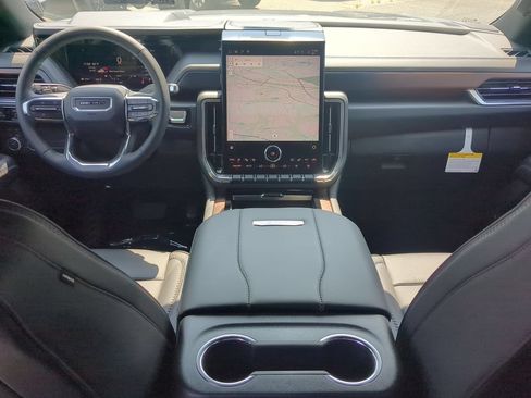 Used 2026 GMC Yukon Denali AWD/4WD image 20