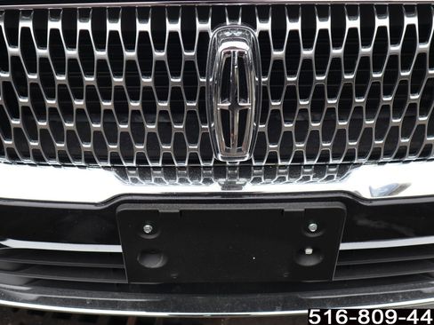 Used 2022 Lincoln Corsair AWD w/ Premium Package image 25