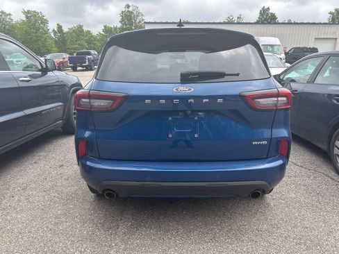 Used 2023 Ford Escape ST-Line w/ Tech Pack #1 AWD/4WD image 4