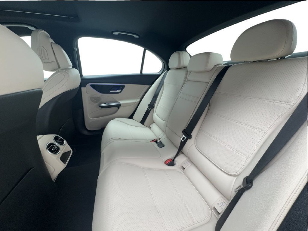Used 2022 Mercedes-Benz C 300 Sedan image 25