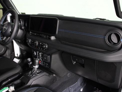 Used 2024 Jeep Wrangler Unlimited Rubicon 4xe w/ Technology Group image 22