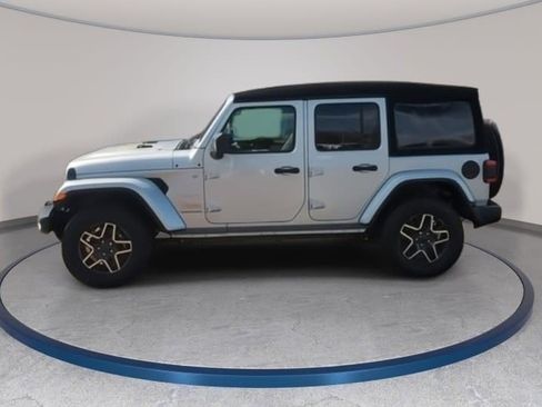 Used 2024 Jeep Wrangler Sahara w/ Safety Group image 8