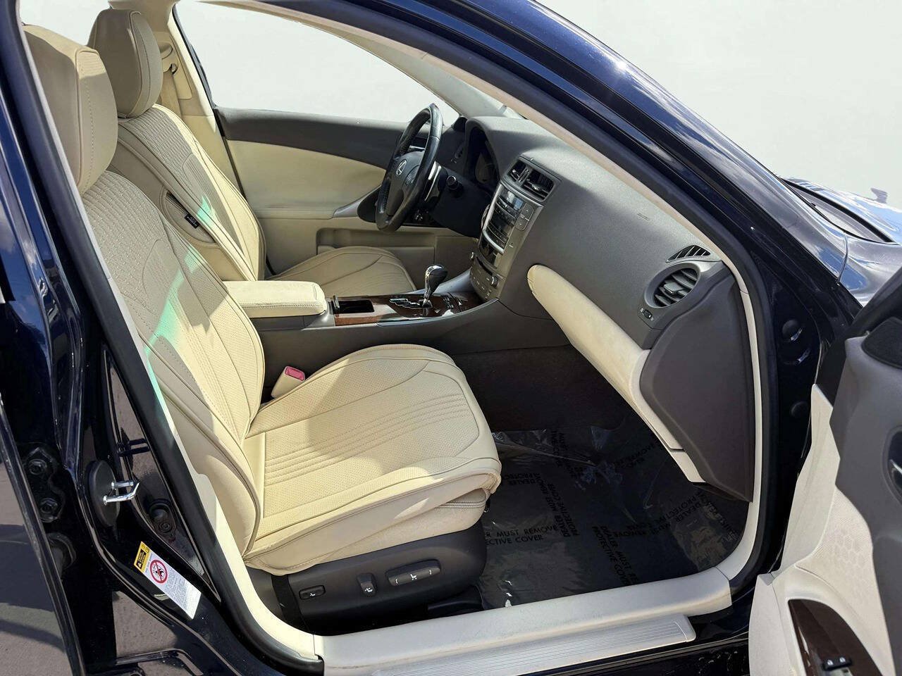Used 2010 Lexus IS 250 AWD w/ Preferred Accessory Package image 12
