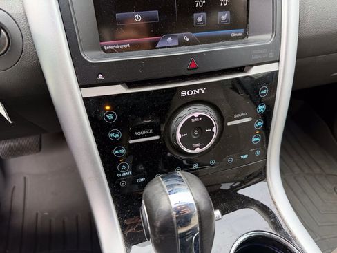 Used 2013 Ford Edge Limited image 21