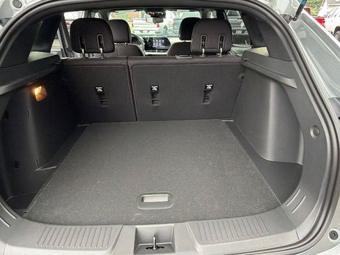 New 2026 Chevrolet Trax RS w/ Sunroof Package FWD image 14