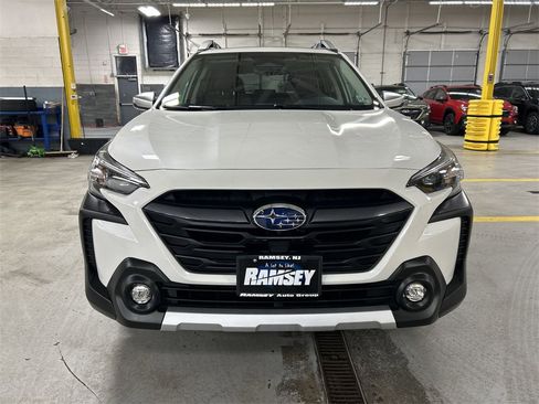 Certified 2025 Subaru Outback Touring XT w/ Tech Package 3 image 3