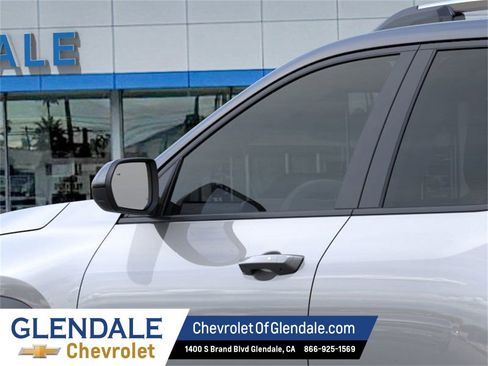 New 2026 Chevrolet Equinox LT w/ LPO, Floor Liner Package image 12