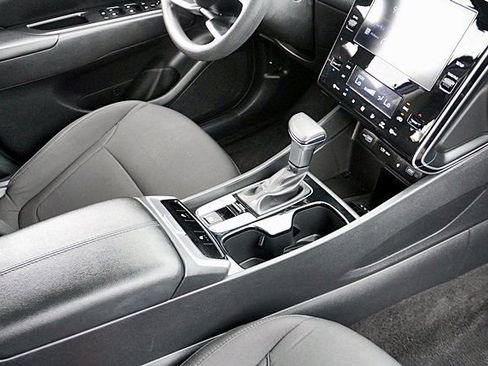 Certified 2024 Hyundai Tucson SEL FWD image 12
