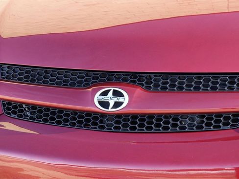 Used 2006 Scion xA FWD image 32