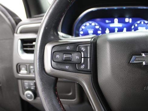 Used 2022 Chevrolet Suburban RST w/ Luxury Package image 11