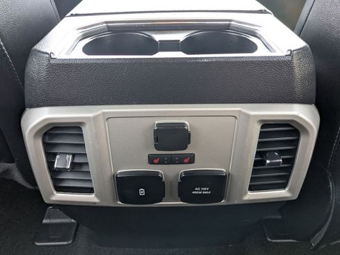 Used 2020 Ford F150 Lariat w/ Equipment Group 502A Luxury AWD/4WD image 31