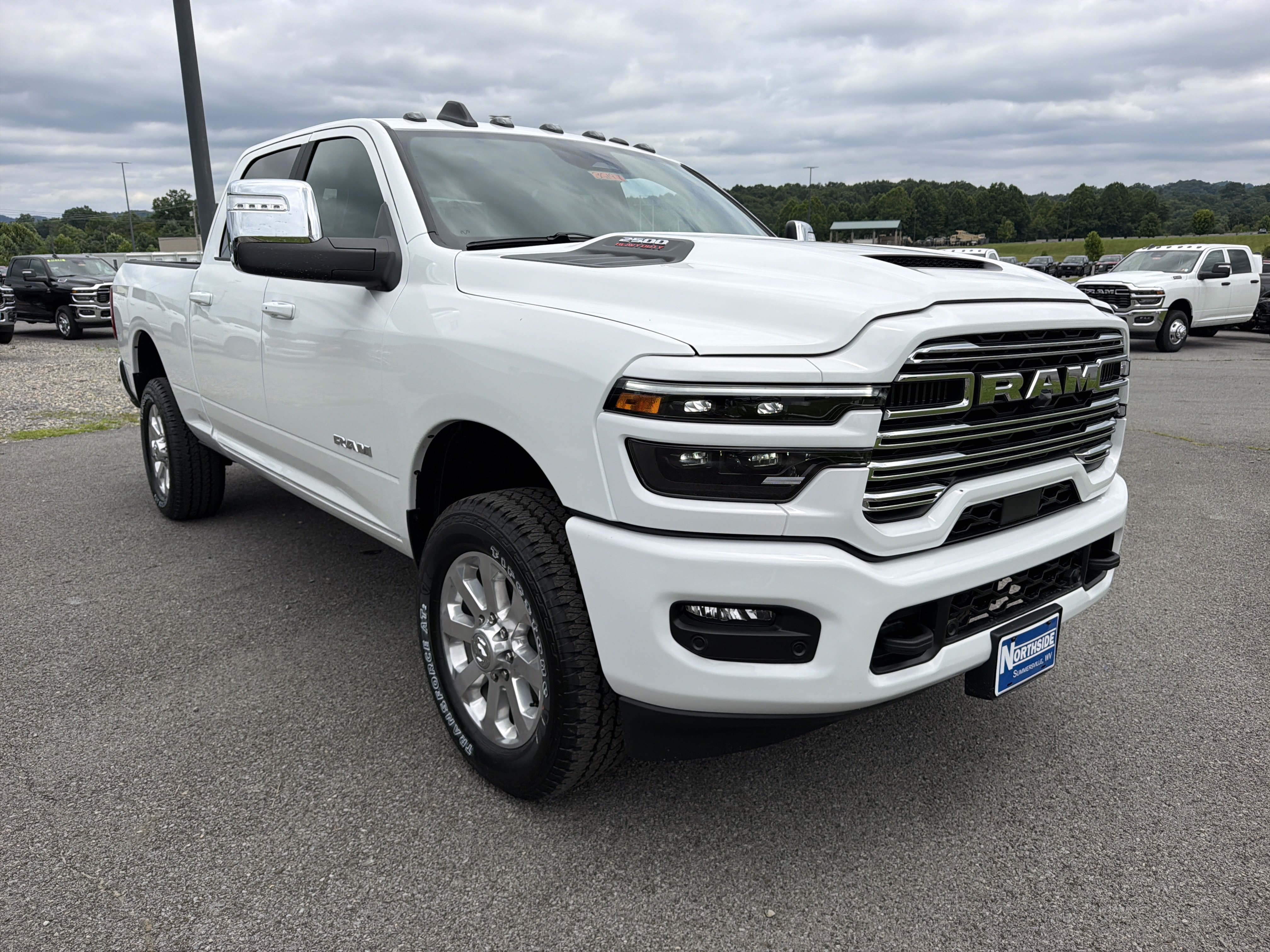 New 2026 RAM 2500 Laramie w/ Sport Appearance Package AWD/4WD image 3