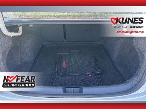 Used 2024 Volkswagen Jetta GLI 40th Anniversary Edition FWD image 19