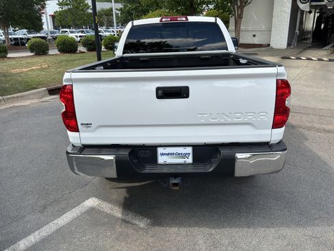 Used 2016 Toyota Tundra SR5 w/ SR5 Upgrade Package RWD image 9