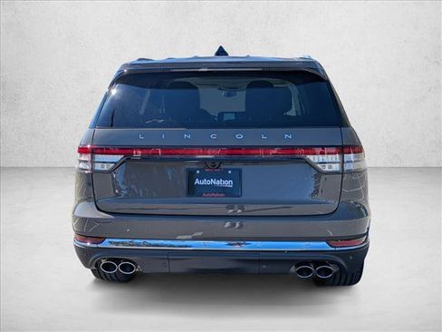 New 2026 Lincoln Aviator Reserve RWD image 9