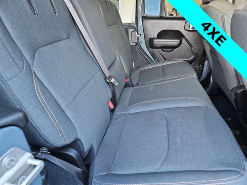 Used 2024 Jeep Wrangler Willys image 17
