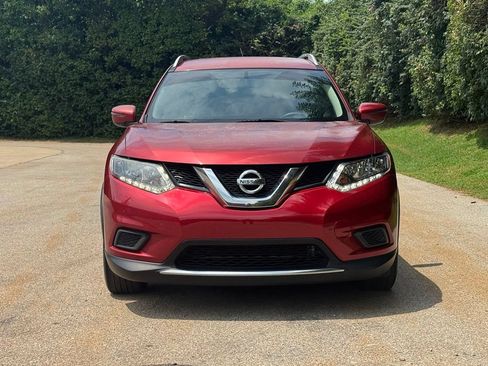 Used 2016 Nissan Rogue SV FWD image 3