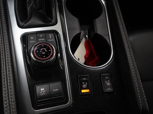 Used 2022 Nissan Maxima SL FWD image 25