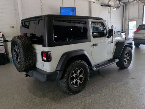 Used 2020 Jeep Wrangler Sport AWD/4WD image 3