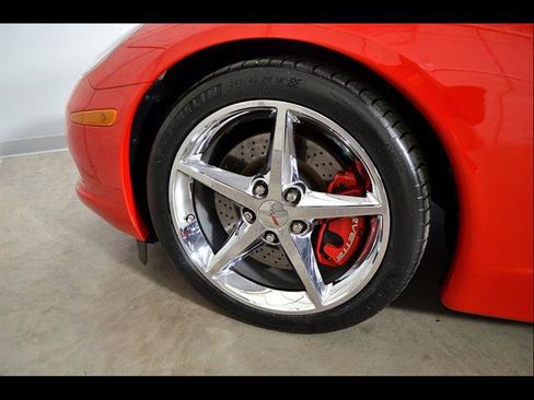 Used 2012 Chevrolet Corvette Coupe w/ 2LT Preferred Equipment Group RWD image 8