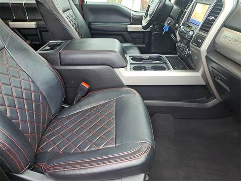 Used 2021 Ford F350 Lariat image 26