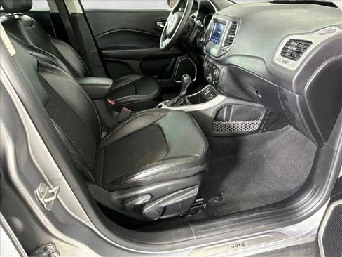 Used 2021 Jeep Compass Latitude FWD image 13