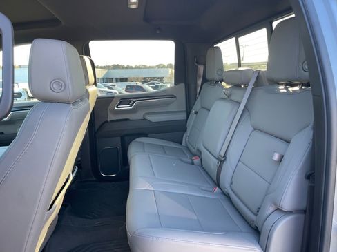 Used 2023 Chevrolet Silverado 1500 LTZ image 22