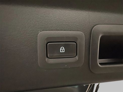 Used 2023 MAZDA CX-30 AWD 2.5 S w/ Preferred Package image 17