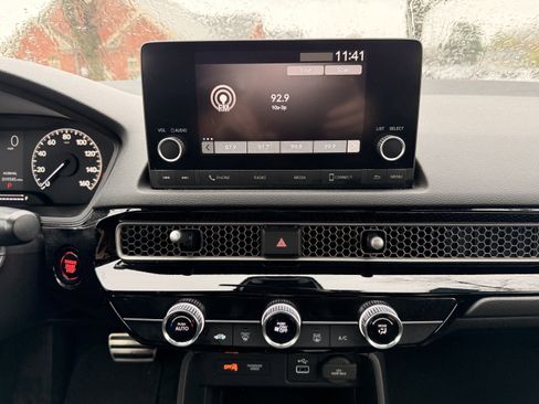 Certified 2023 Honda Civic Sport image 18