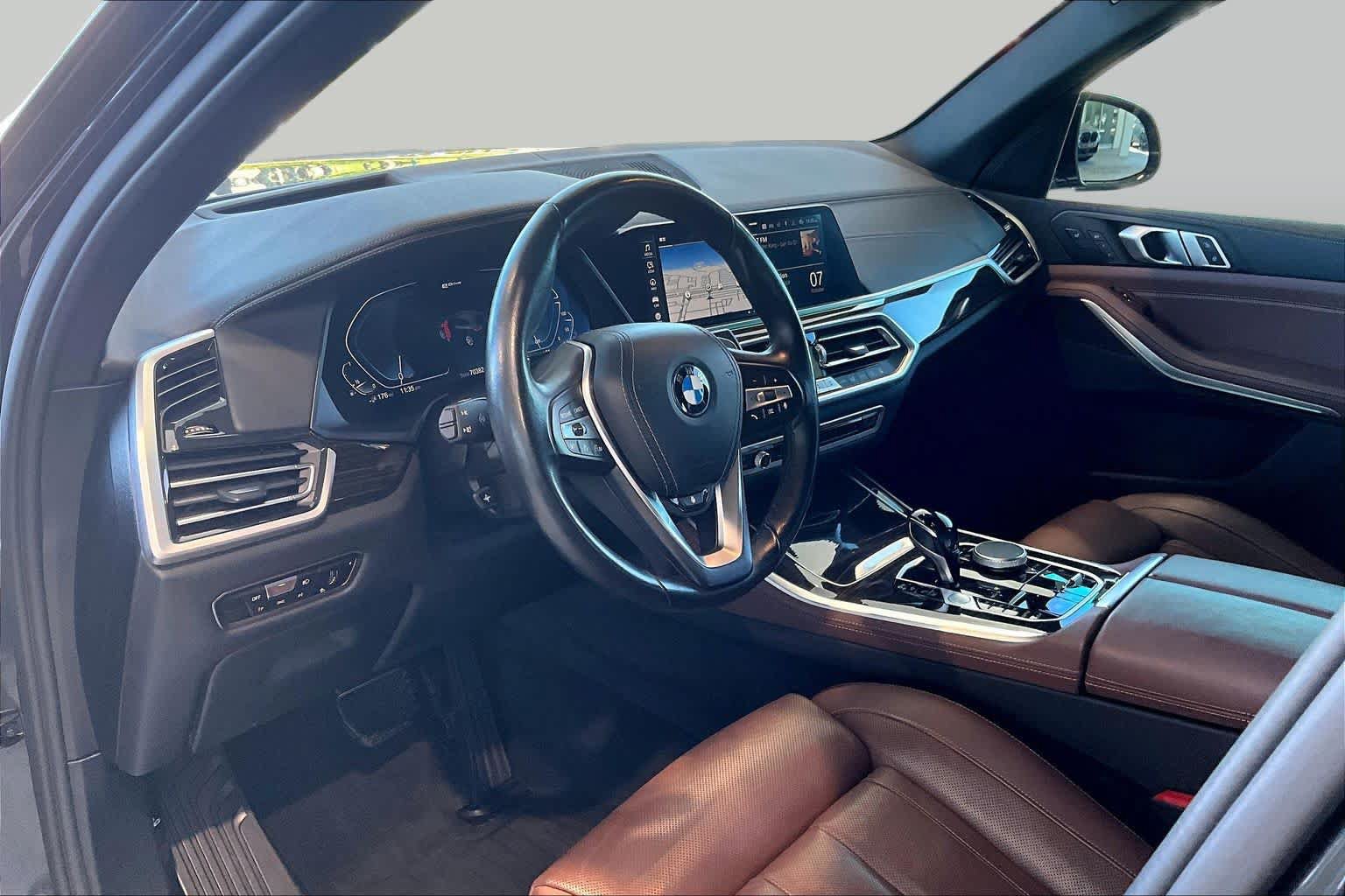 Used 2022 BMW X5 xDrive45e w/ Luxury Seating Package AWD/4WD image 19
