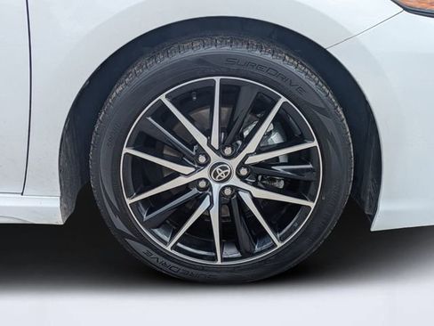 Used 2024 Toyota Camry SE FWD image 11