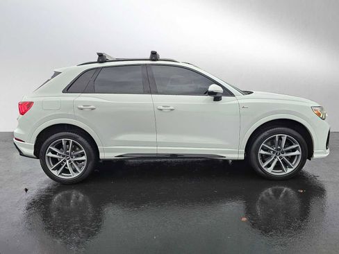 Used 2023 Audi Q3 2.0T Premium Plus image 2