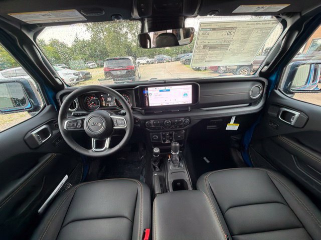 New 2026 Jeep Wrangler Unlimited Sahara w/ Whitecap Package AWD/4WD image 15