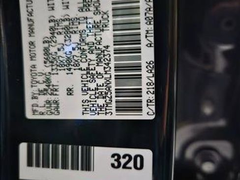 Used 2020 Toyota Tacoma Limited image 24