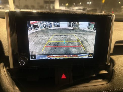 Used 2023 Toyota RAV4 AWD Hybrid image 6