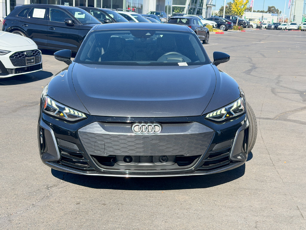 Used 2022 Audi e-tron GT Prestige w/ Prestige Package AWD/4WD image 3