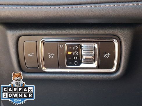 Used 2025 Lincoln Aviator AWD image 23