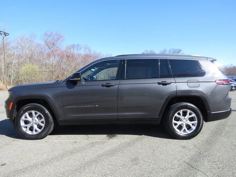 Used 2022 Jeep Grand Cherokee L Limited image 8
