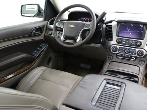 Used 2015 Chevrolet Tahoe LTZ RWD image 37