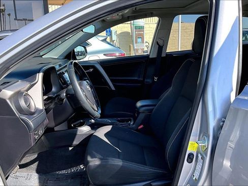 Used 2018 Toyota RAV4 XLE w/ Plus Extra Value Package FWD image 14