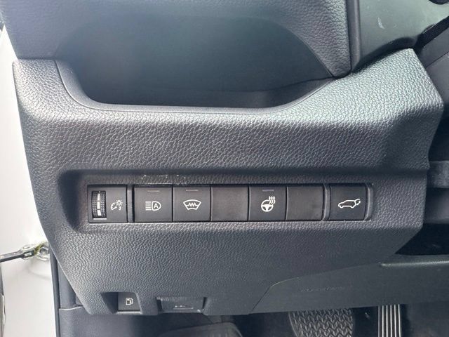 Certified 2023 Toyota RAV4 XLE Premium AWD/4WD image 23