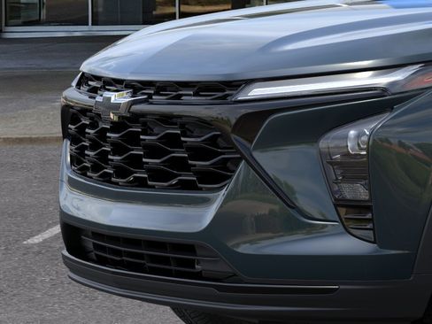 New 2026 Chevrolet Trax LT w/ Driver Confidence Package FWD image 14