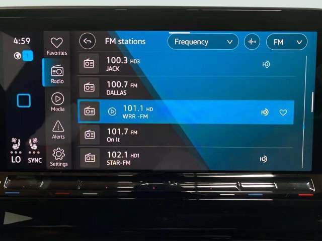 Used 2025 Volkswagen Atlas Cross Sport SE AWD/4WD image 64