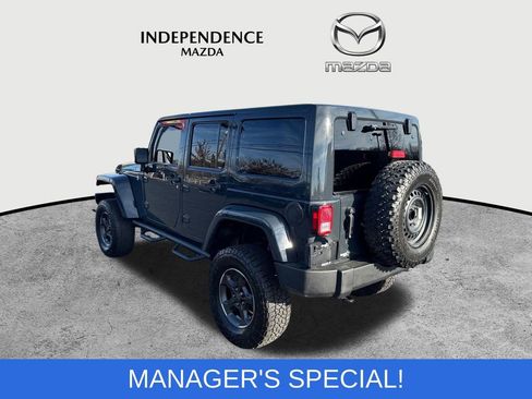 Used 2016 Jeep Wrangler Unlimited Rubicon w/ Connectivity Group image 5