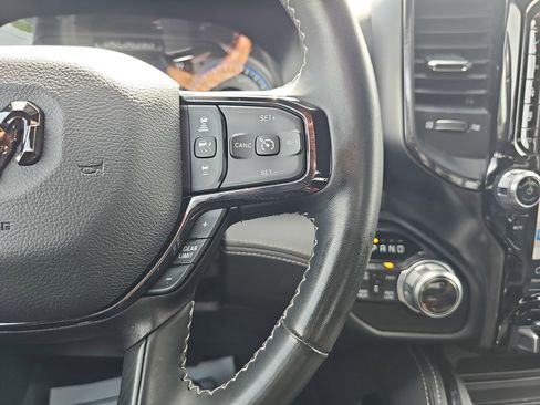 Used 2022 RAM 1500 Limited AWD/4WD image 18