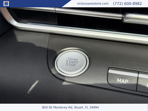 Used 2023 Hyundai Elantra Limited FWD image 51