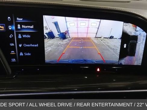 Used 2023 Cadillac Escalade Sport AWD/4WD image 31