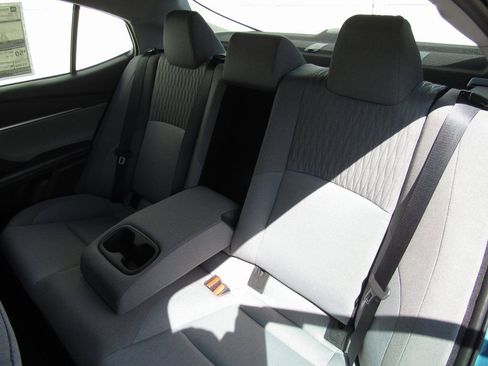 New 2025 Toyota Camry LE w/ Convenience Package image 17